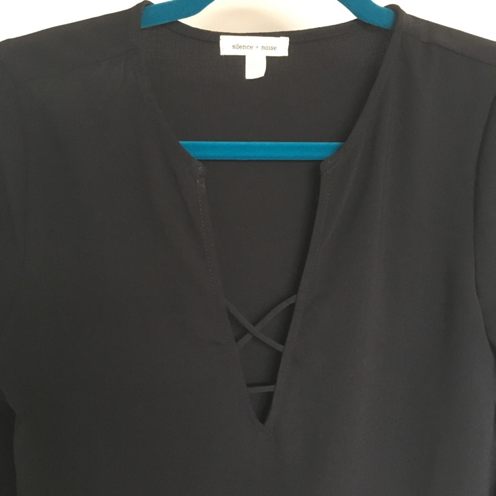 UO Silence + Noise Josephine Blouse - Picture 6 of 7